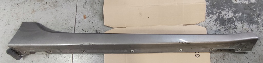 фото №1, Hyundai i40 2011- kombi накладка порог левая vy2