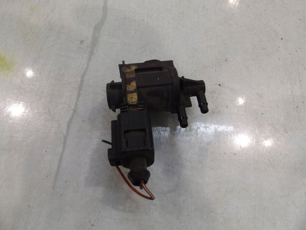 фото №1, A4 b6 1,9tdi клапан вакууму 1j0906283c