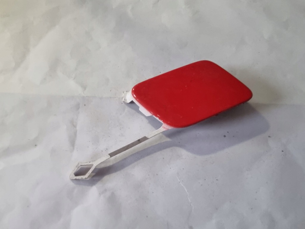 фото №1, Audi оригінальний номер 8v3807241 заглушка бампера