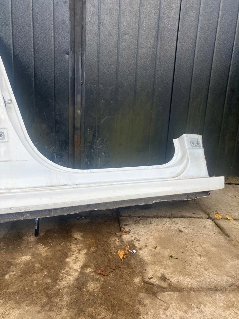 фото №3, Порог блок двигателя правый corsa f