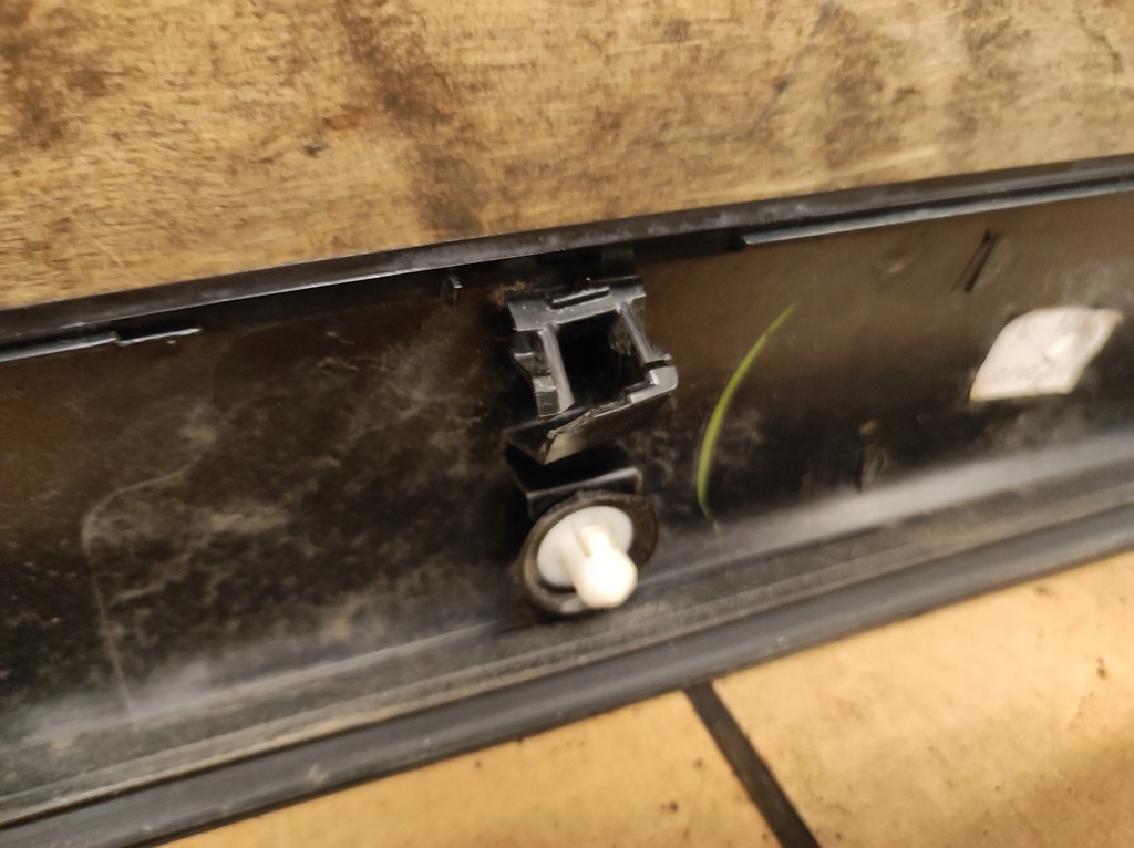 фото №13, Молдинг защита стекло лобовое стойка a правый перед explorer vi 6