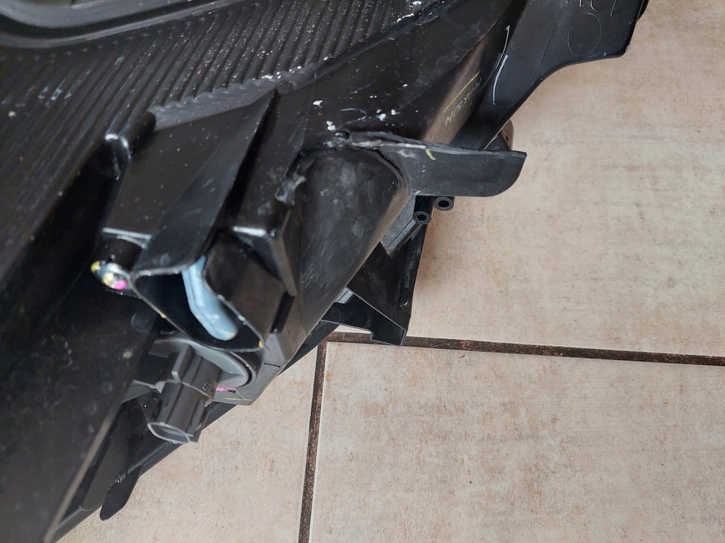 фото №10, Лампа - правий перед - звичайна - mitsubishi space star ii - lift - 2020