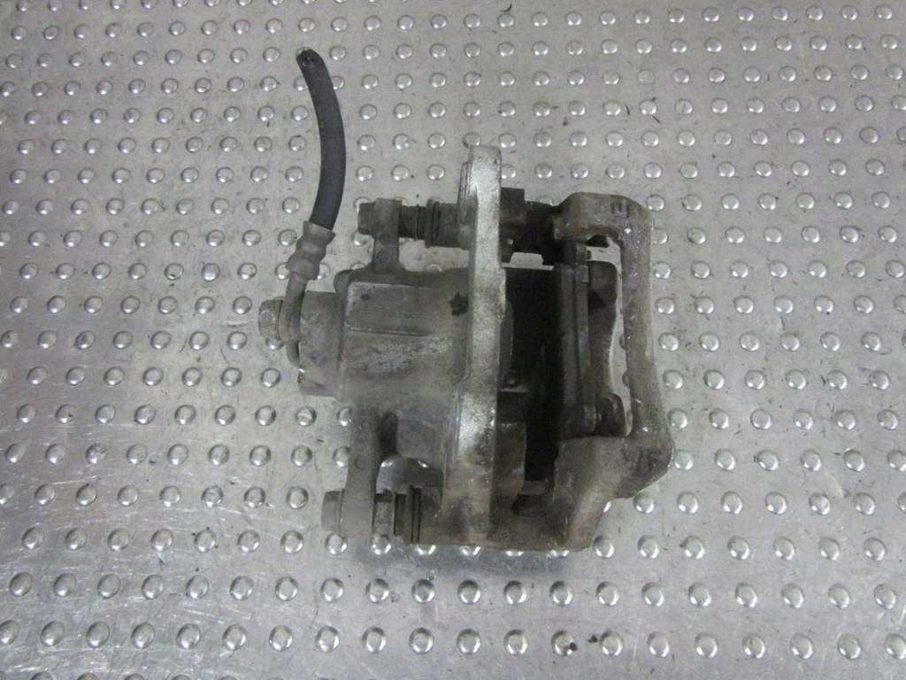 фото №5, Toyota highlander iii 3.5i 2016 суппорт тормозной задняя