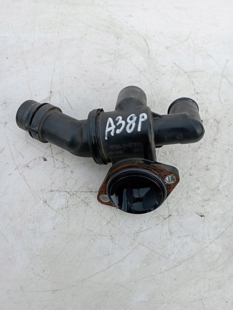 фото №1, Корпус термостата a3 8p golf v 2.0tfsi 06f121111f