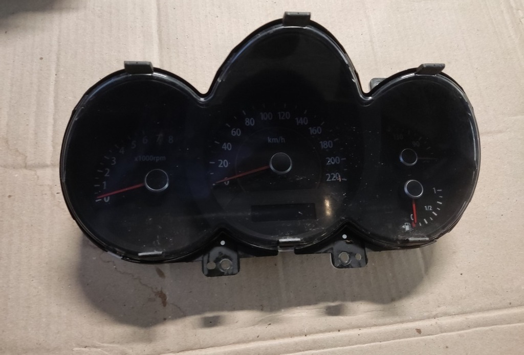 фото №1, Kia soul счетчик приборная панель europa