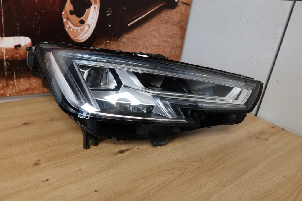 фото №1, Audi a4 b9 full led 8w0941034 права лампа лампи