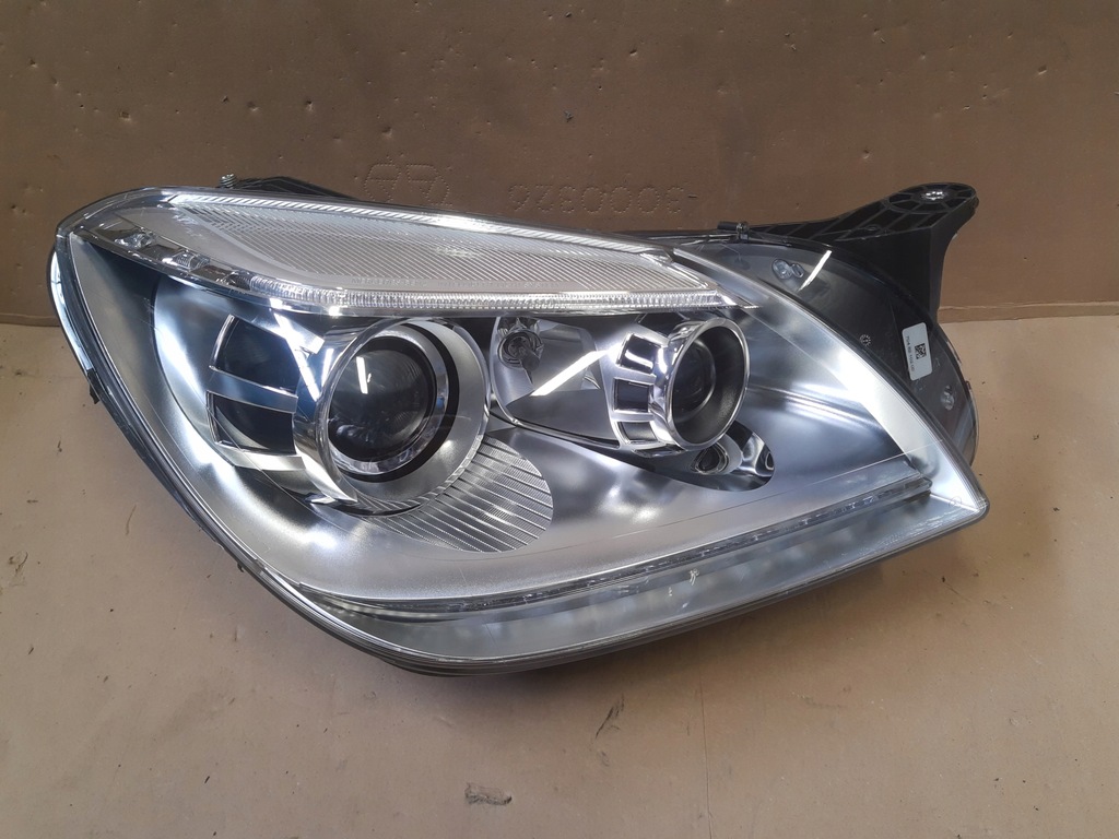 фото №1, Mercedes slk r172 правая лампа ксенон a1728204659