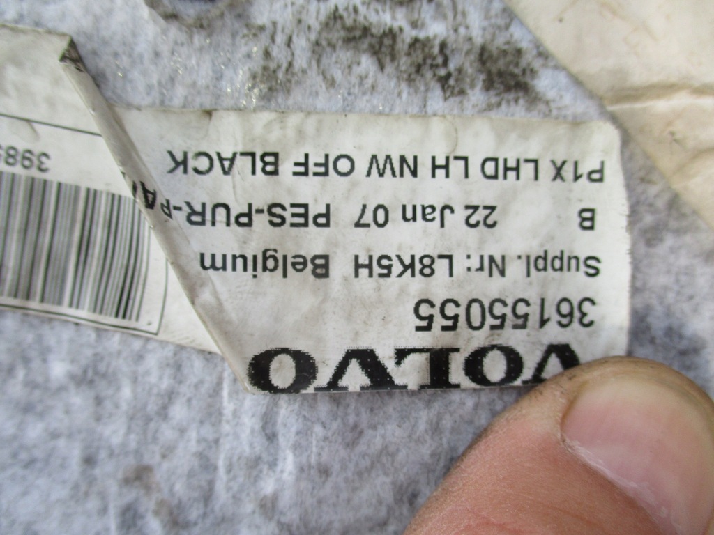 фото №6, Volvo v50 2008 r-dywan обшивка левая передняя