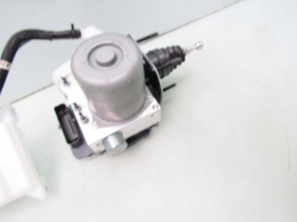 Omoda e5 24r насос abs гальмівна 0265957329 0265023590 207000464aa Зі Шроту