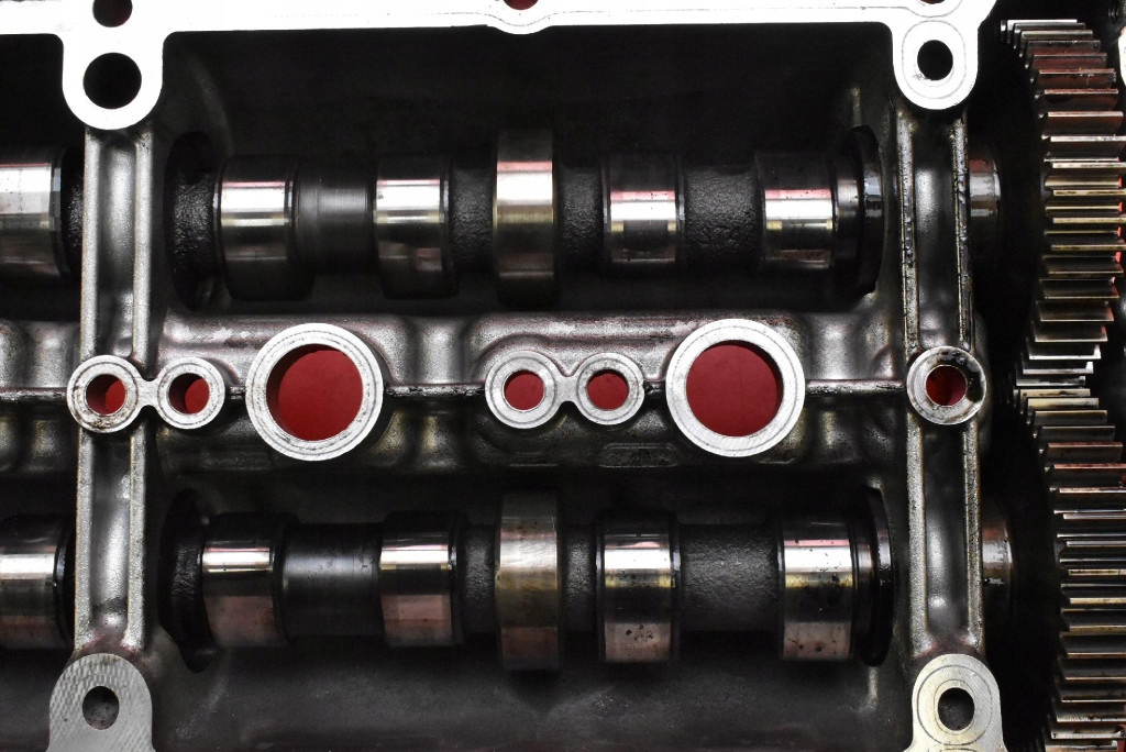 фото №11, Крышка клапанов корпус валы 55214530 fiat bravo 2 ii 1.6 multijet 105 km