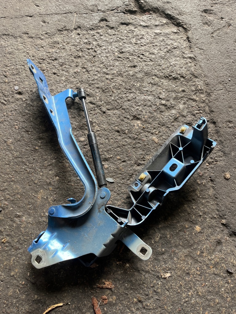 фото №2, 7 renault scenic iii петля капот левый 654010004r