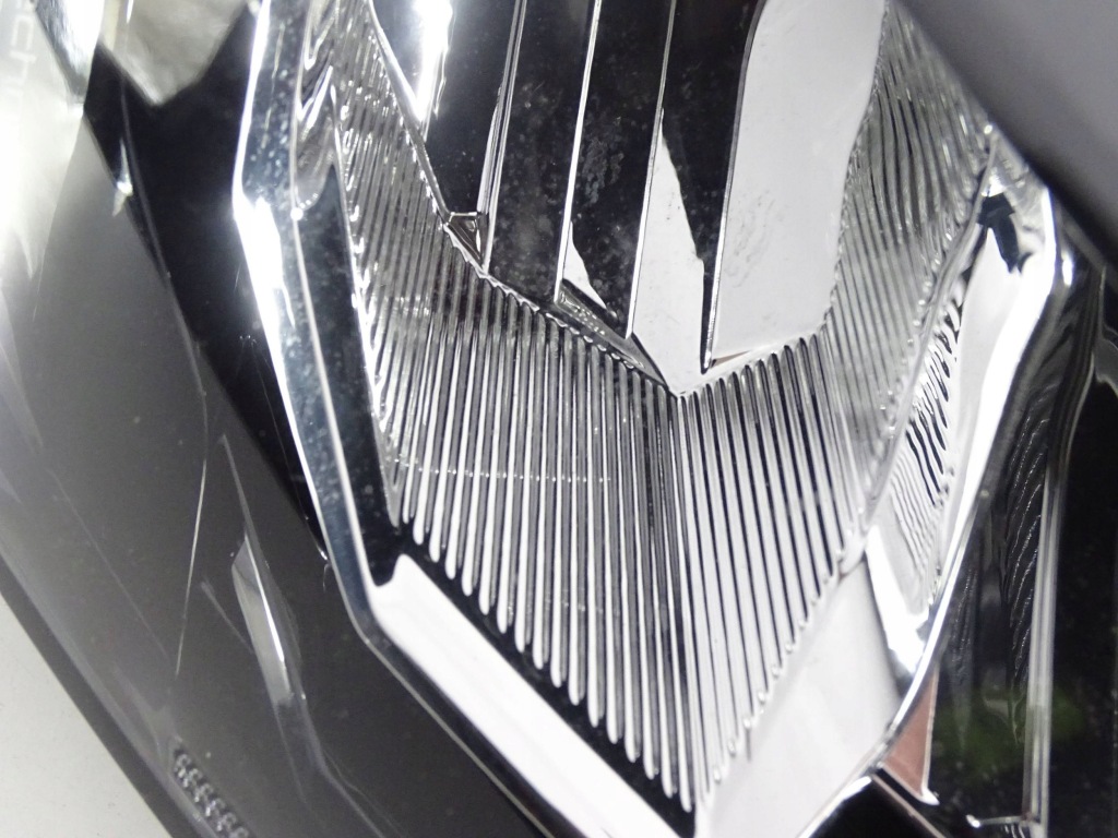 Фара перед передня правий peugeot 2008 208 2 2 19-23 full led Доставка