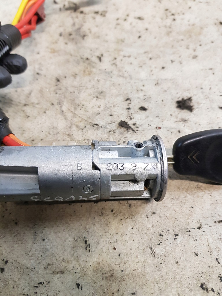 фото №8, Замок зажигания ключ citroen berlingo i przedlift