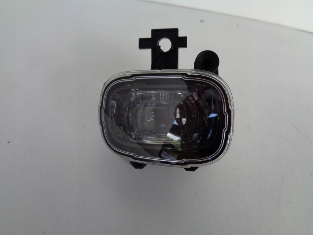 фото №1, Противотуманная фара правый renault clio v 19- led