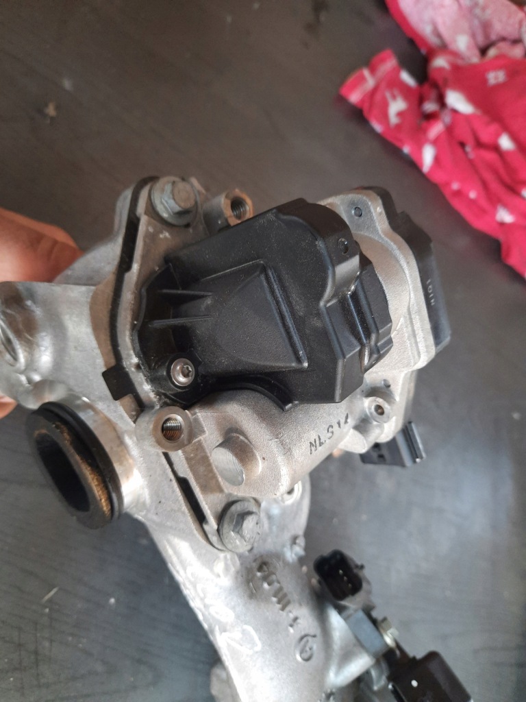 фото №7, Clio v 1.5 bdci клапан egr дроссельная заслонка