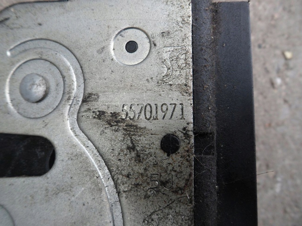 фото №7, Замок задньої задня кришки центральний fiat grande punto evo bravo 2 qubo giulie