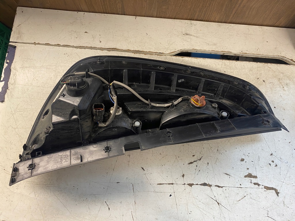 фото №8, Kia soul ev 14- лампа правий задня