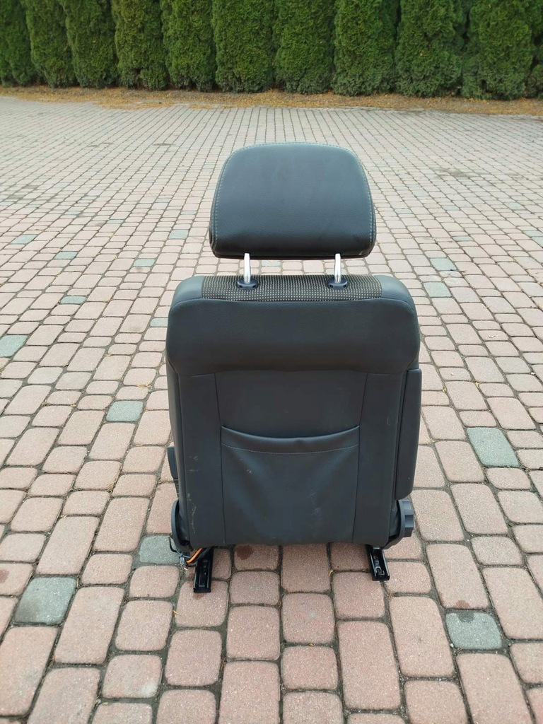 фото №8, Сиденья заднее сиденье комплект полукожа opel zafira b lift 7 местная