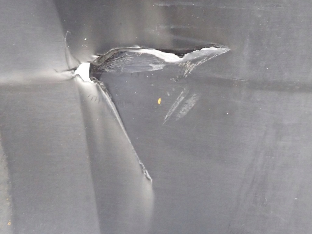 Бампер задня задній kompletny оригінал tesla model 3 23r Оригінал