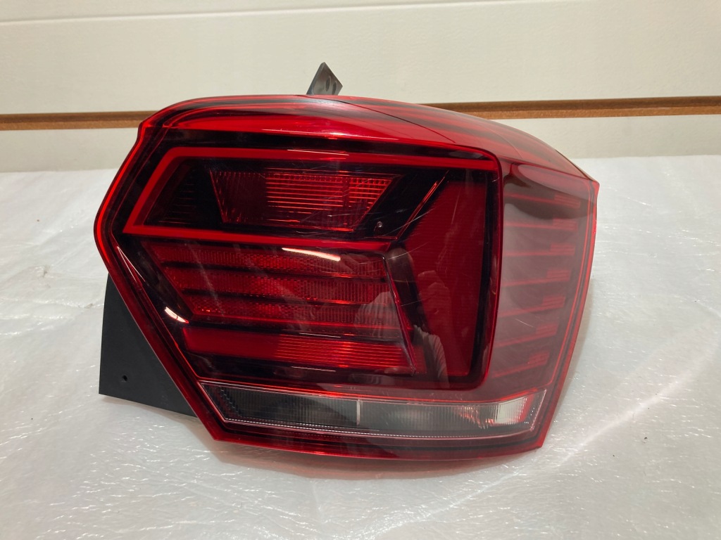 фото №1, Volkswagen оригінальний номер 2g0945096b лампа задня p