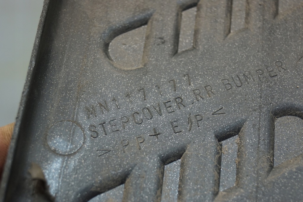 фото №12, Порог бампера задняя mitsubishi pajero iii mn117177