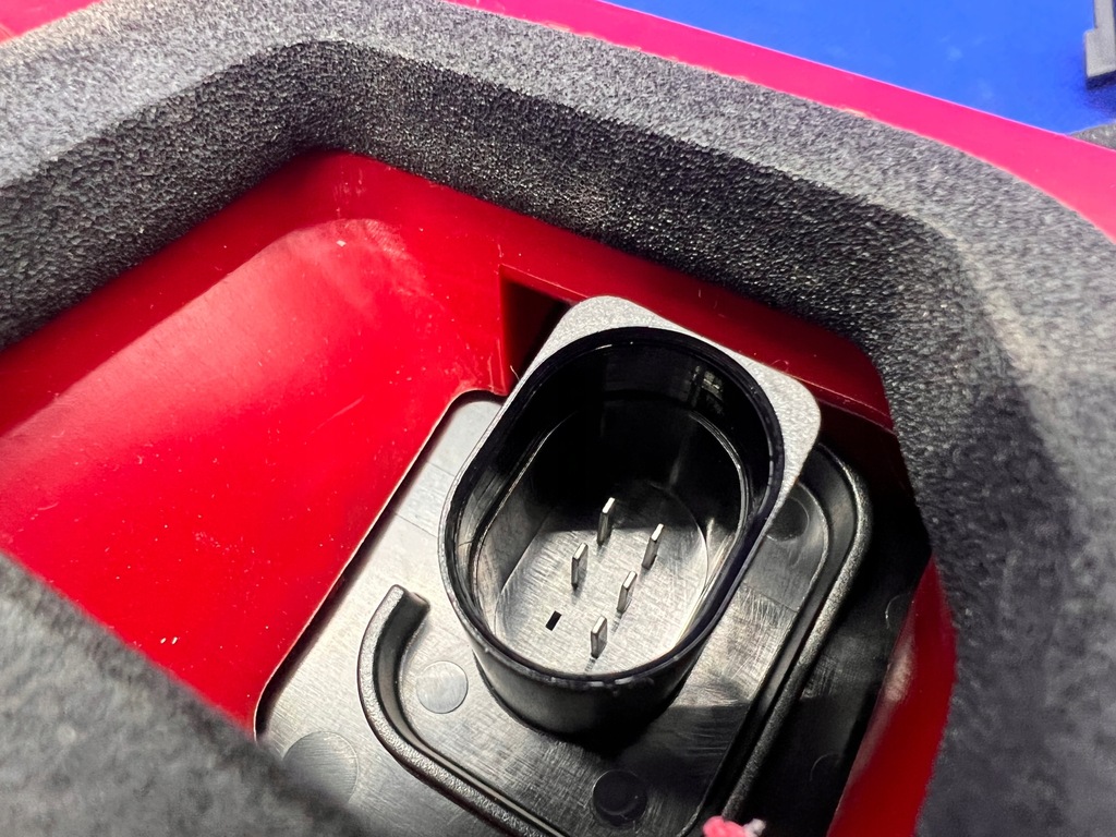 фото №8, Audi a8 d4 лампа правий задня кришки 4h0945094 eu