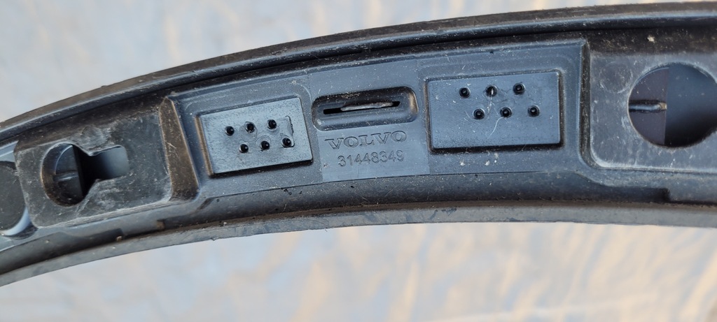 фото №8, Volvo xc40 молдинг na крыло правый перед