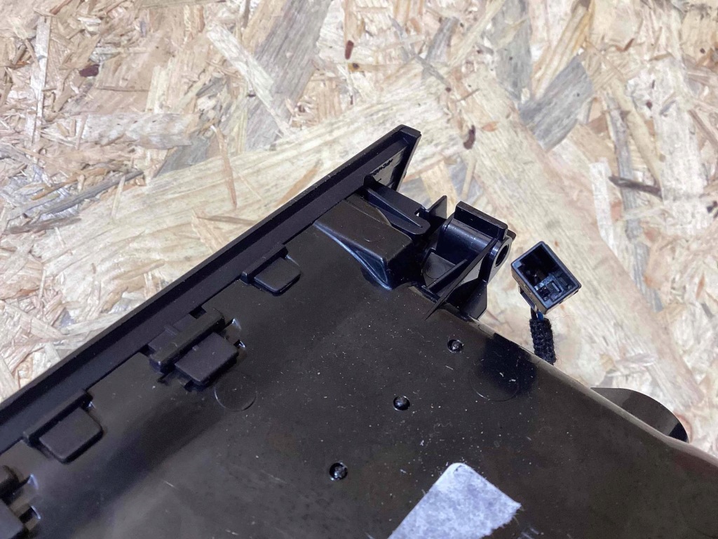 Канал обдув porsche macan 95b 95b819702j в Украине