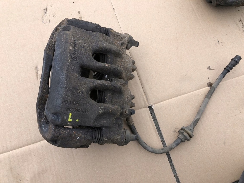 фото №1, Супорт гальмівний перед лівий 2.3 dci master iii iv