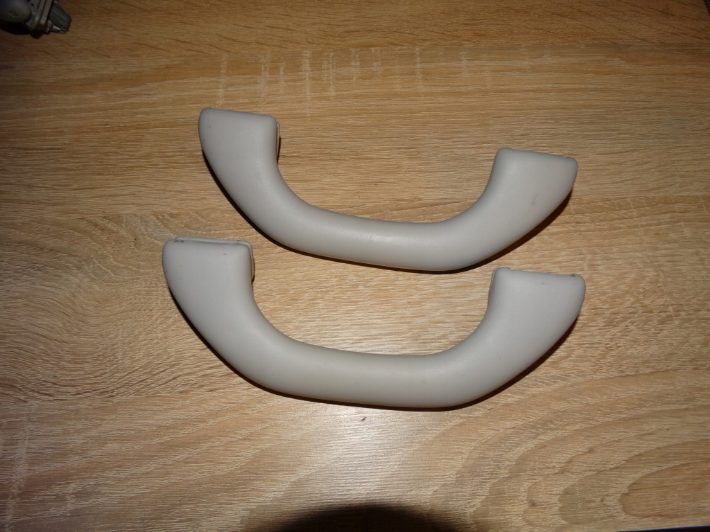 фото №1, Кронштейн ручка потолочный перед vw skoda 5c6857607