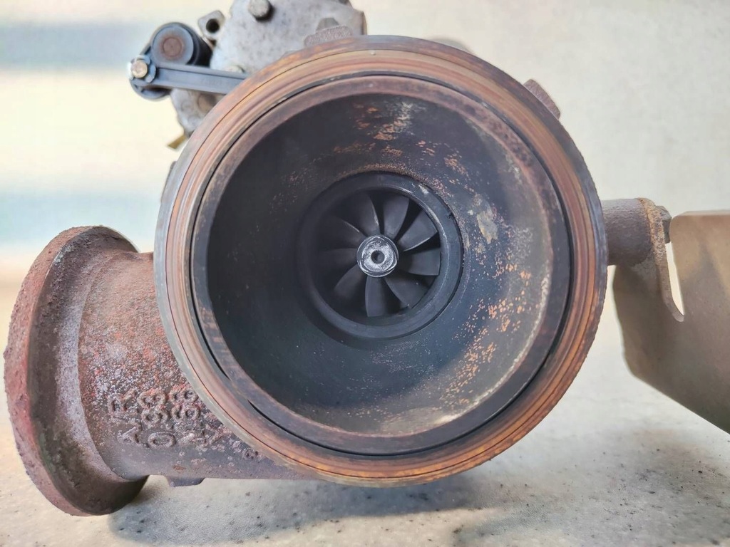 фото №5, Турбина турбонагнетатель 7823202 bmw 7 f01 f02 f03 f04 3.0 d n57d30a