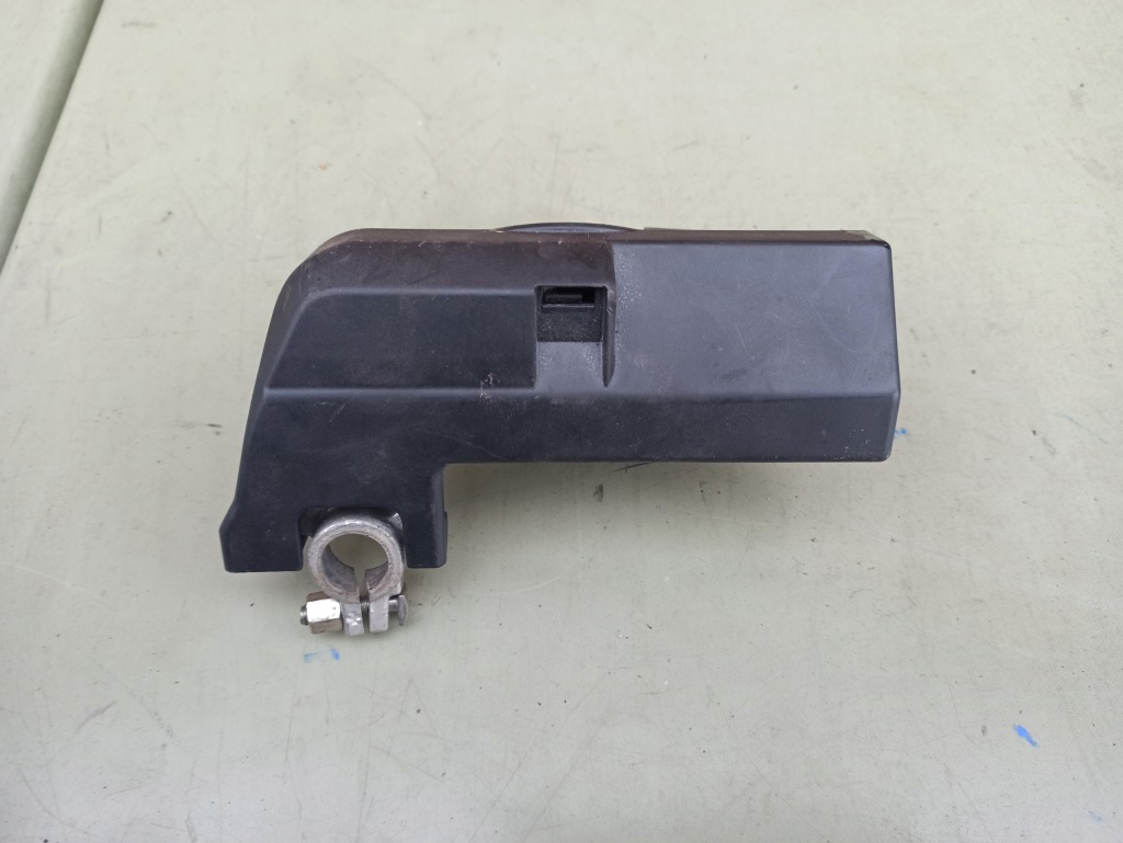 Купити Запобіжник клема плюсова audi a4 a5 a6 4f0915519