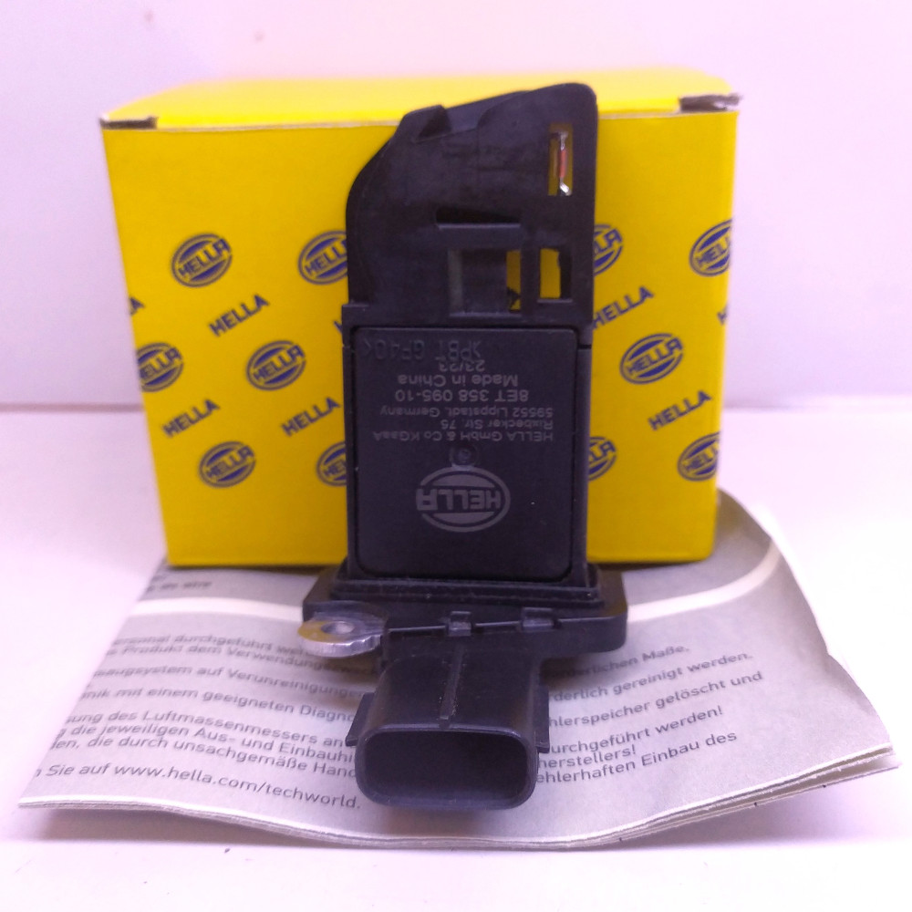 Витратомір повітря масовий hella toyota auris avensis lexus is 2 lx в Україні