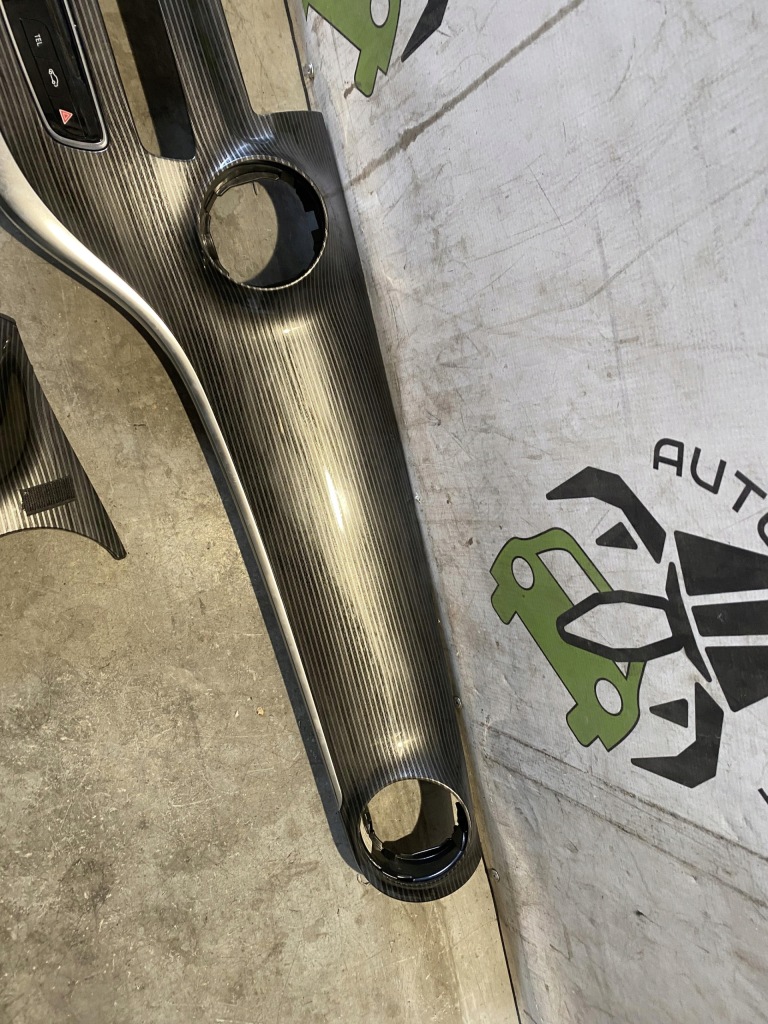 фото №5, Mercedes v-klasa w447 dekor консоли a4476800271