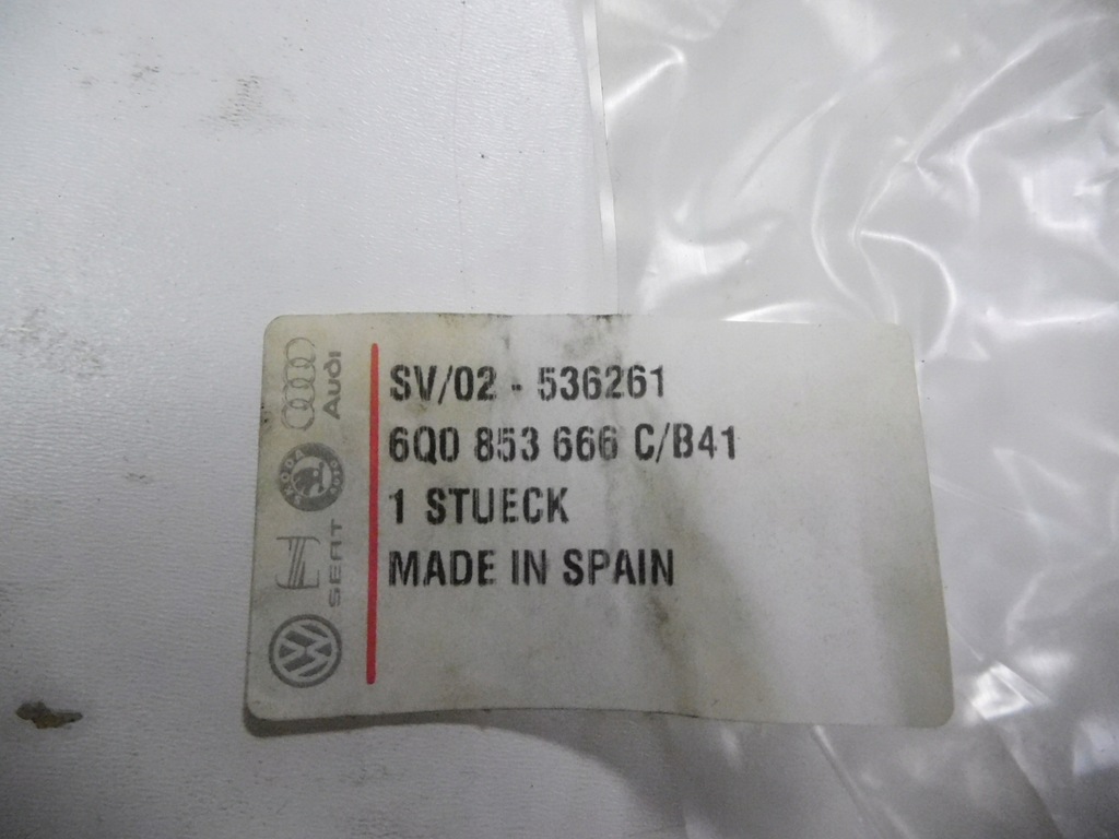 фото №6, Volkswagen оригінальний номер 6q0853666c решітка вентиляційна, бампер