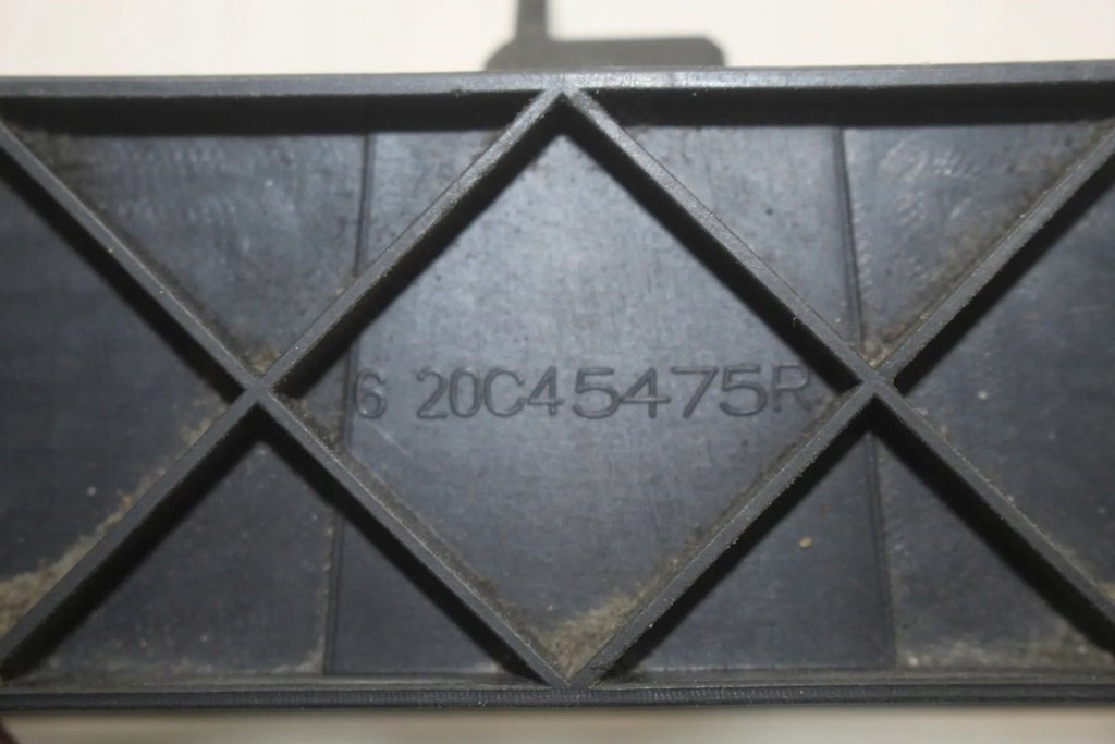 фото №2, Жалюзі renault clio iv 4 captur 620c45475r