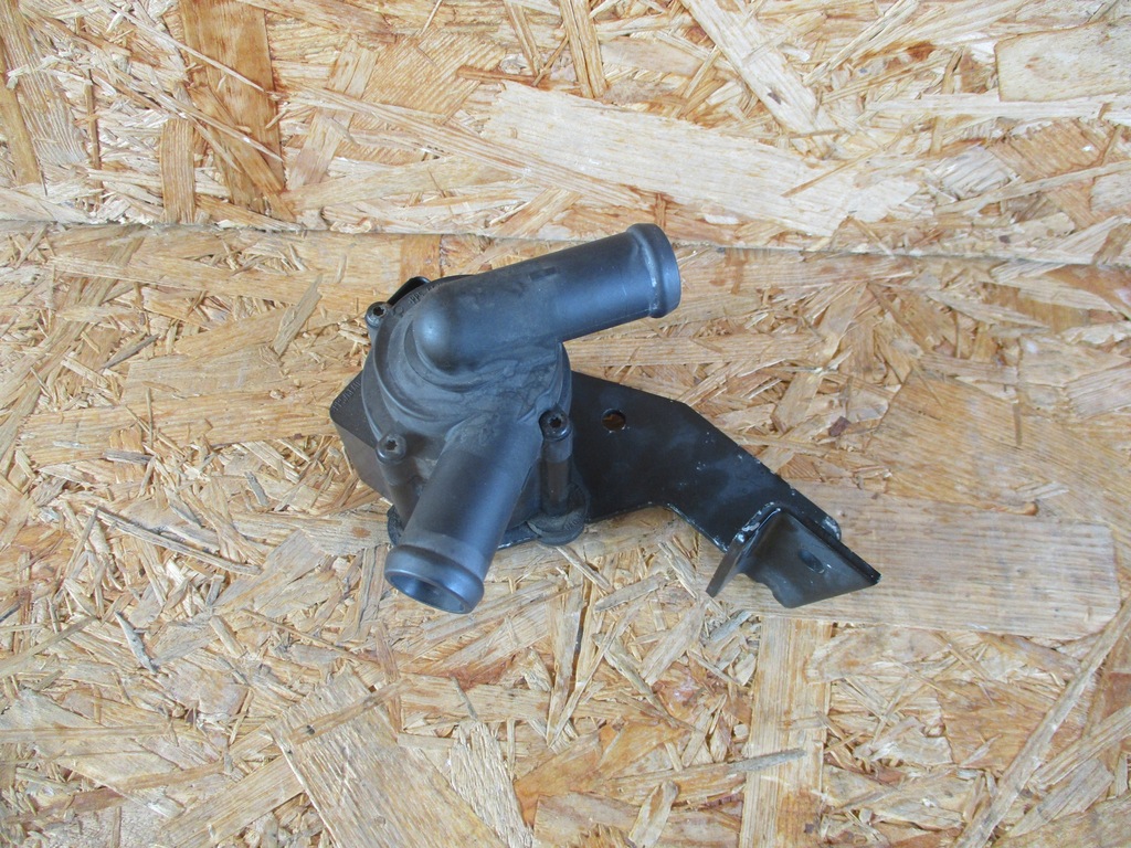 фото №1, Помпа wody audi 03l965561