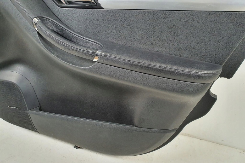 фото №3, Обивка обшивка правый перед mercedes r-kl w251 eu