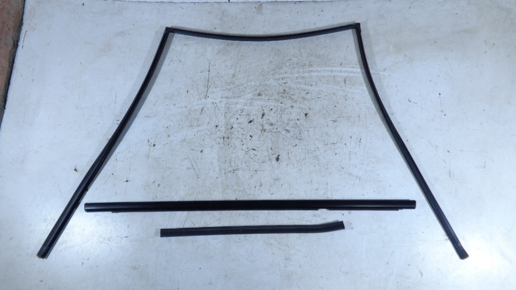 фото №1, Ущільнювачі скло задня ліва kpl mazda premacy