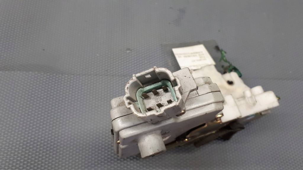 фото №10, Замок двері правий перед nissan primera p11 4d 01r 6pin