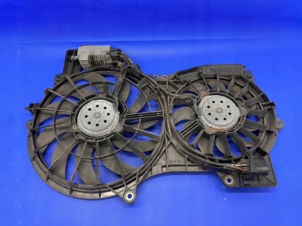 Audi a6 c6 3.2 fsi вентилятор радіатора 4f0959501c в Україні