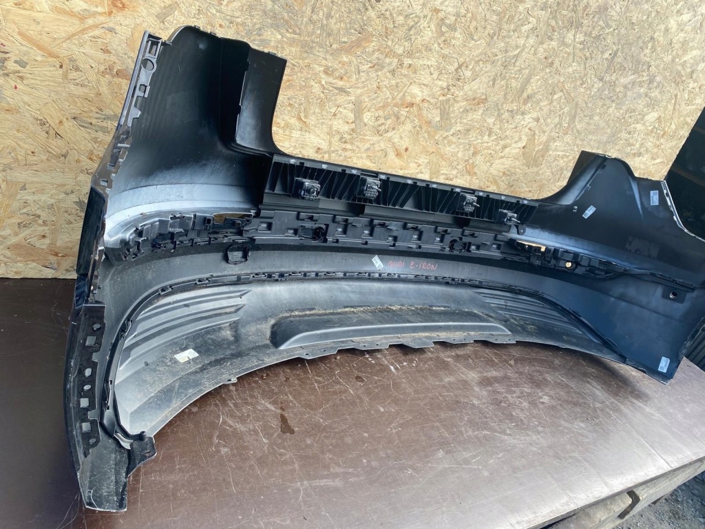 фото №9, Бампер задня задній audi e tron e-tron 4ke