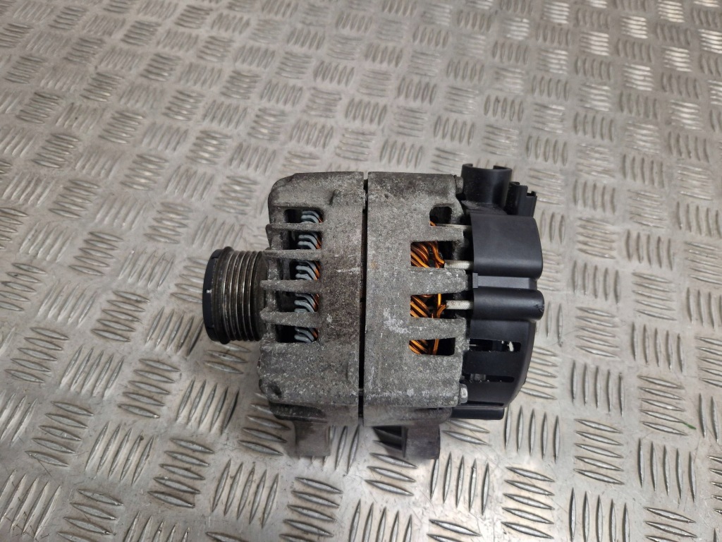 Citroen jumpy 2017 генератор Оригинал