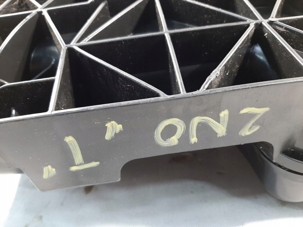 Купити Vw crafter 2 man tge 2.0 tdi бак насос adblue 2n0131877t 2n0131877