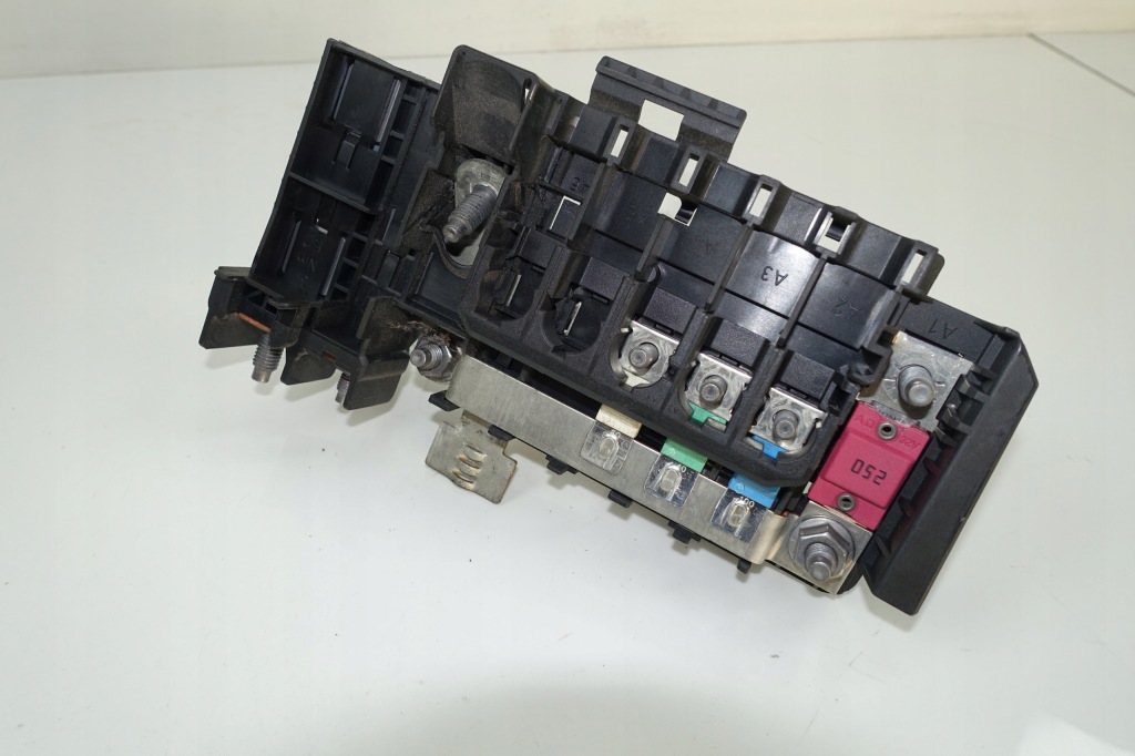 фото №6, Mercedes w176 w246 модуль блок управления аккумулятор 2465401350 клемма