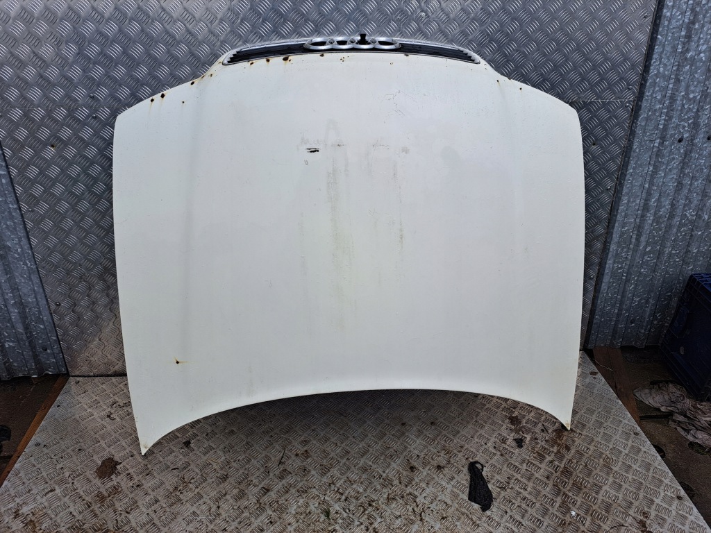 Audi a4 b5 8d0 капот Оригинал