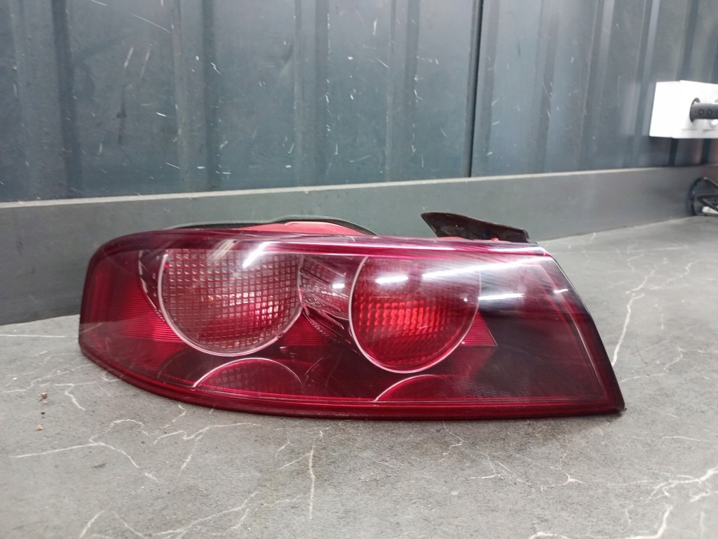 F939532802p лампа левая задний  alfa romeo 159 Оригинал