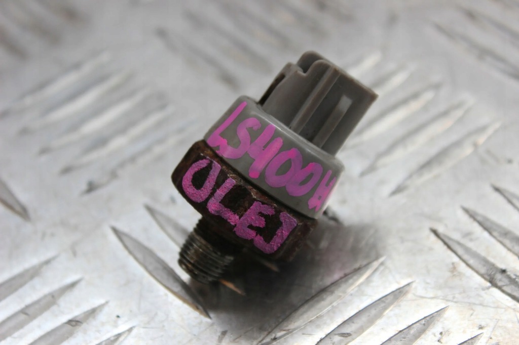 фото №1, Lexus ls 400 1995 датчик давления масла