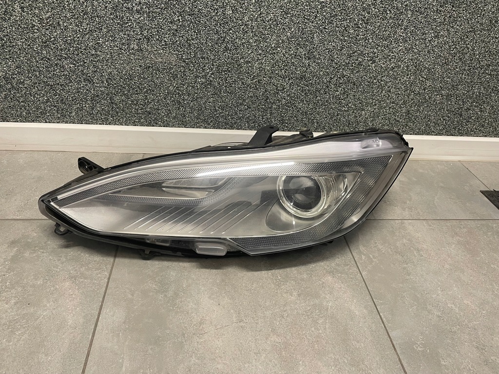 фото №1, Tesla s лампа левый перед ксенон led
