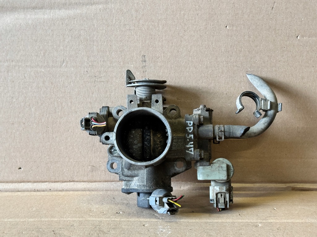 фото №1, Дроссельная заслонка honda civic iv 136800-0520